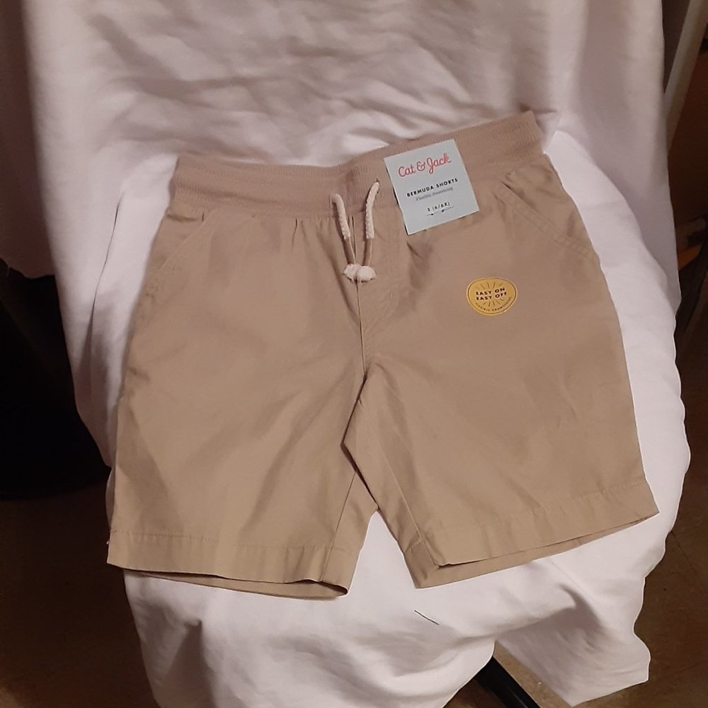 Cat and Jack Khaki Bermuda Shorts S 6/6X NWT